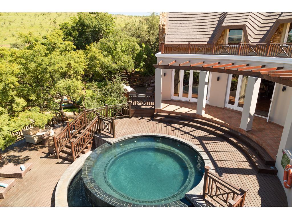 Mount Grace Hotel & Spa Magaliesburg Exterior photo The swimming pool at the hotel