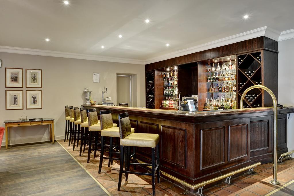Mount Grace Hotel & Spa Magaliesburg Exterior photo The bar at the hotel
