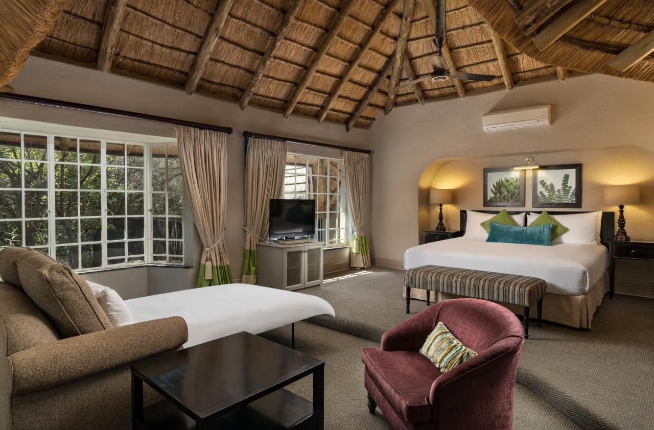 Mount Grace Hotel & Spa Magaliesburg Exterior photo Executive Suite at the Oyster Box